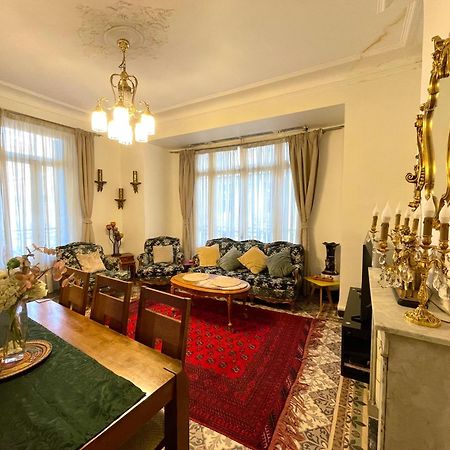 Appartement Dans Immeuble Haussmanien Algiers Exterior photo