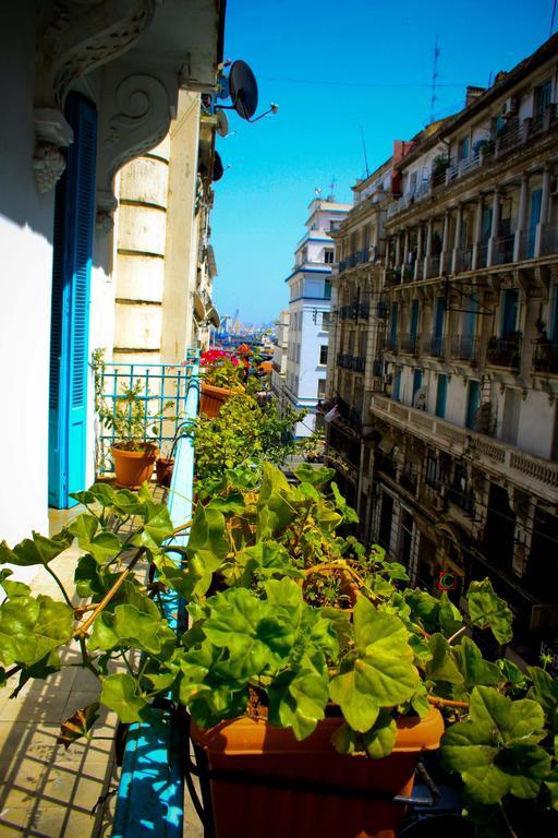 Appartement Dans Immeuble Haussmanien Algiers Exterior photo